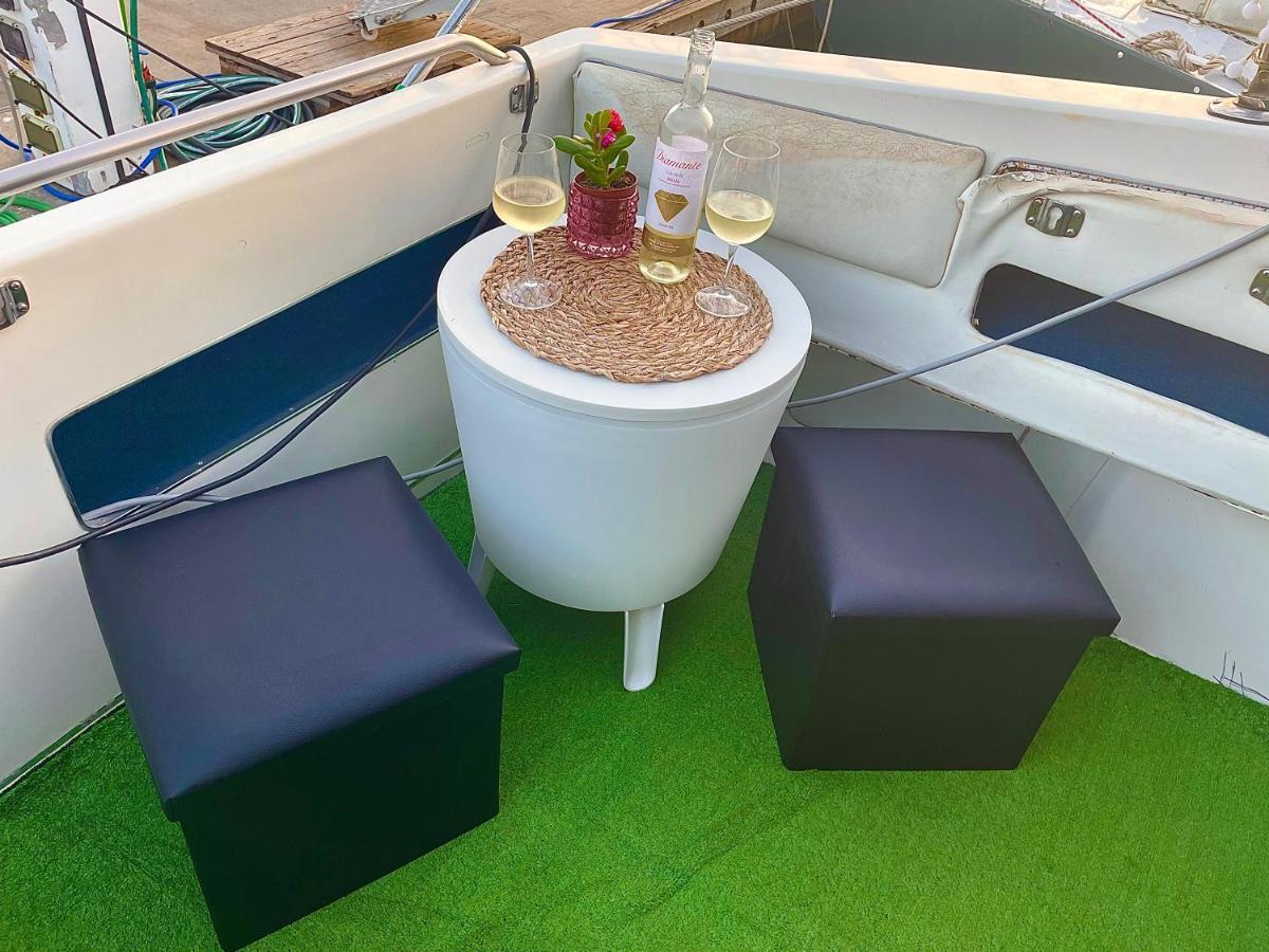 Yacht Hotel Barcelona Сан-Адріа-де-Бесос Екстер'єр фото