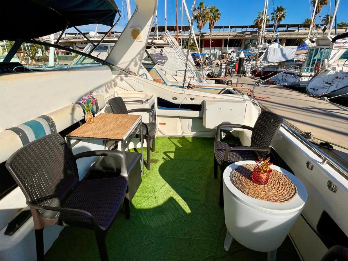 Yacht Hotel Barcelona Сан-Адріа-де-Бесос Екстер'єр фото