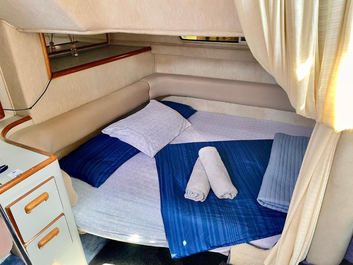 Yacht Hotel Barcelona Сан-Адріа-де-Бесос Екстер'єр фото