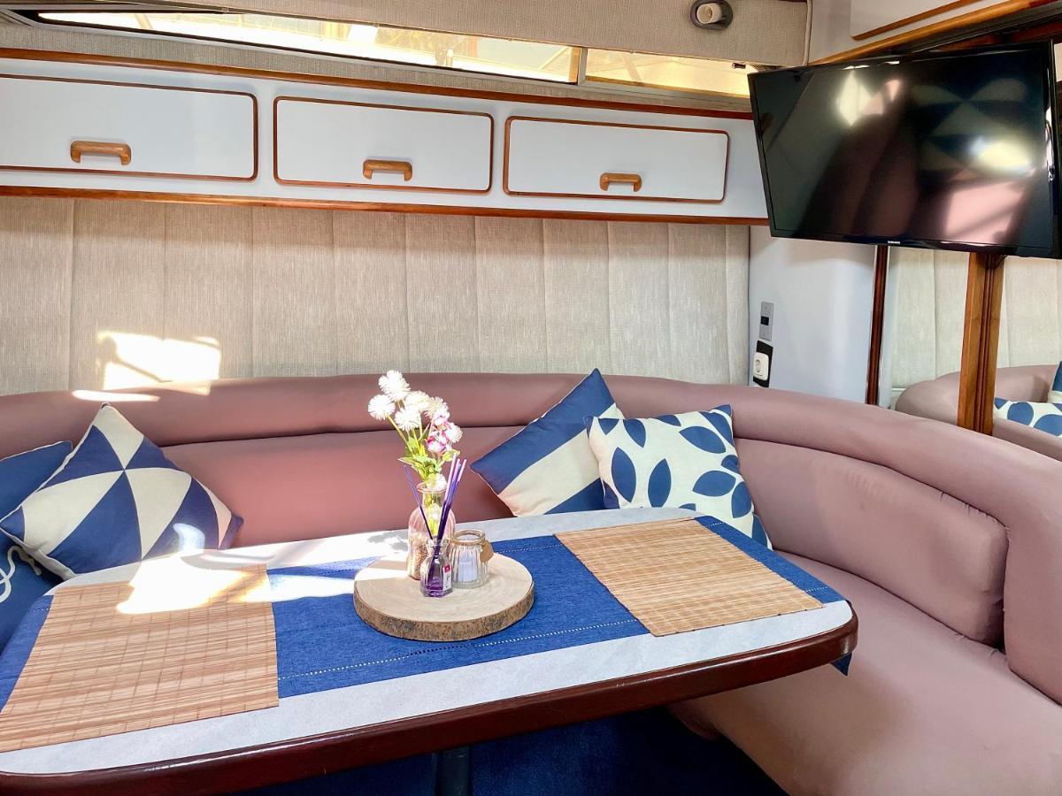 Yacht Hotel Barcelona Сан-Адріа-де-Бесос Екстер'єр фото