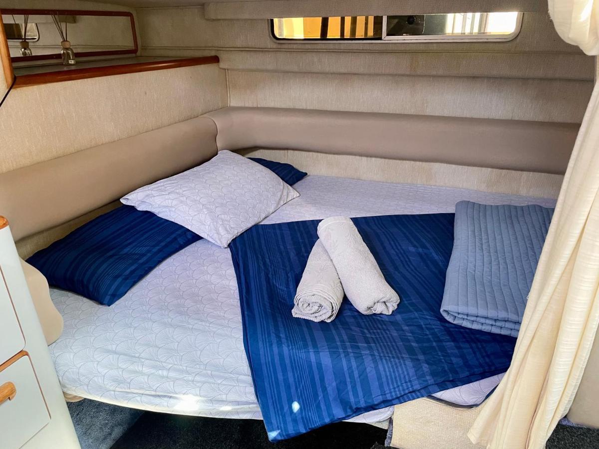 Yacht Hotel Barcelona Сан-Адріа-де-Бесос Екстер'єр фото